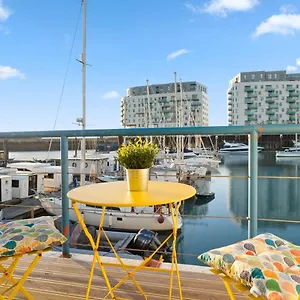 on-the-water-4-by-my-getaways.brighton-hotels-england.com/